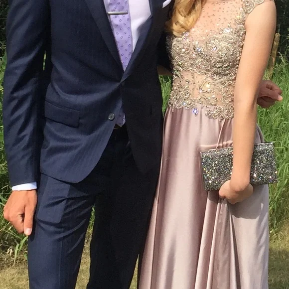 Natasha Clutch - Picture 5 of 5